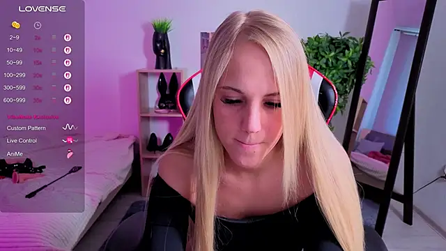 Emmi_crystal Adlı Modelin Canlı XXX Sohbeti