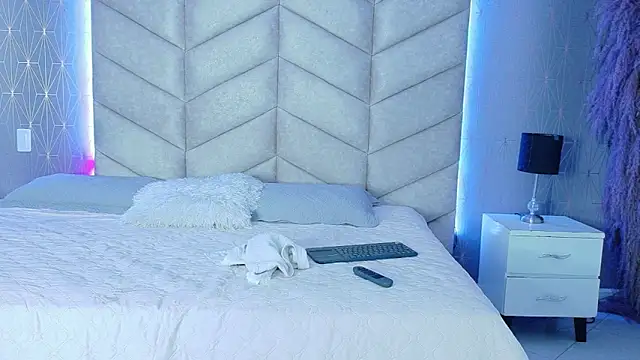 Chatroom XXX en direct de samiradoll