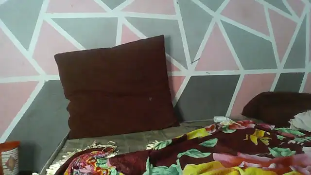 thasmyni's Live XXX Chat