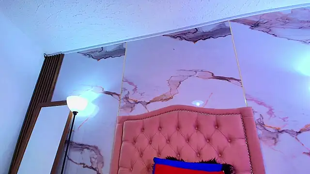 AlyaThompson's Live XXX Chat