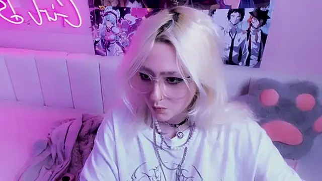 JuliaSharkk Adlı Modelin Canlı XXX Sohbeti