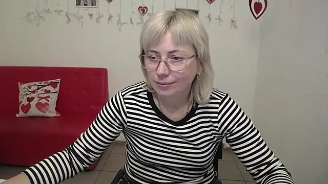 Chatroom XXX en direct de LaurenWishy