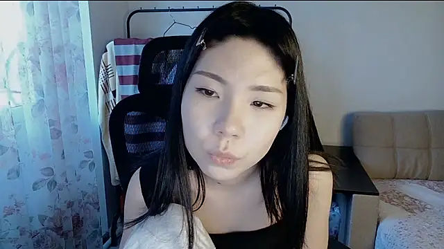 AprilOnilll 现场XXX聊天