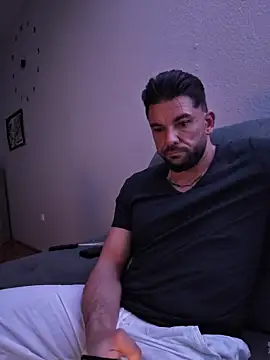 Chat +18 de Angelo_33 ao vivo