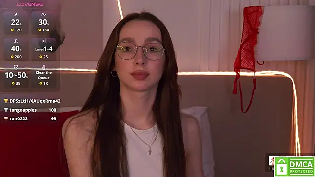 Онлайн чат XXX Emily_Simon