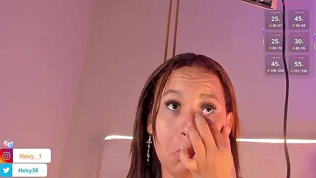 Chat XXX en directo de Heicy_