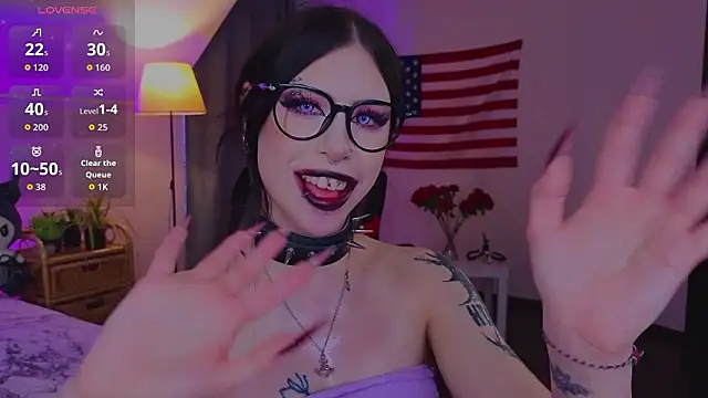 venomeowww__ élő XXX-chatje