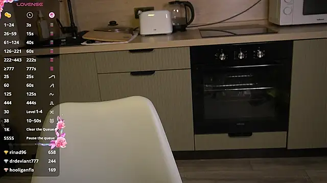 Lisafoxy_ élő XXX-chatje