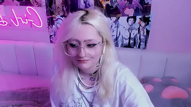 JuliaSharkk Live XXX-chat