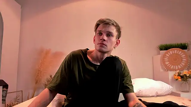 Volan_Starts' Webcam Show