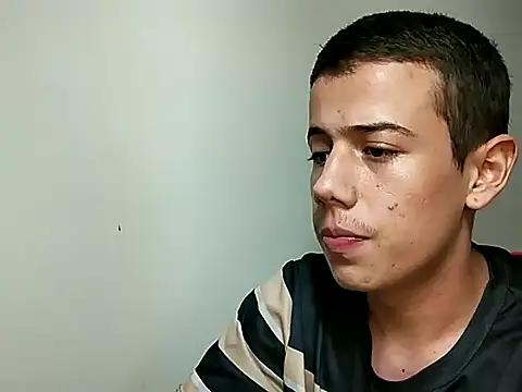 jac0b_x: διαδικτυακό σόου στην κάμερα