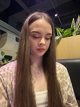 Chatroom XXX en direct de KristiRich