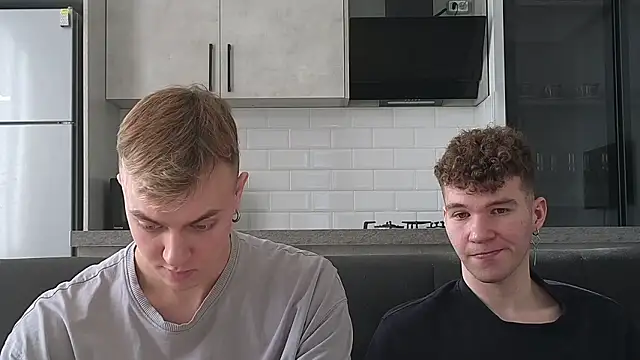 Show de webcam de boys_sobolisha