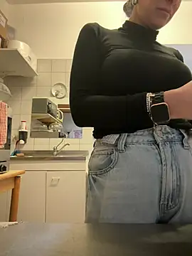 AmandaArt Webcam Show