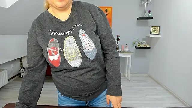 Živý XXX chat LollaGirl