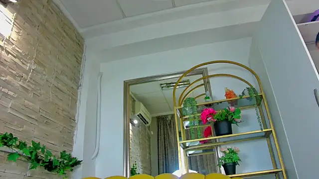 SerennaNoir Chat XXX in diretta