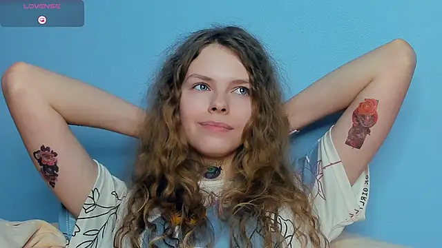 RayaNenlia Adlı Modelin Canlı XXX Sohbeti