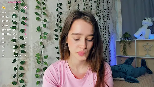 lovelyalivia: απευθείας συνομιλία ΧΧΧ