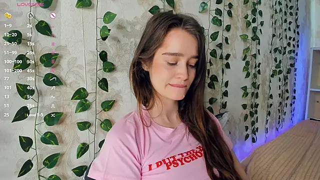 lovelyalivia 即時 XXX 聊天