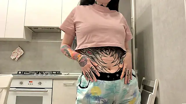 HighelikeGirl 即時 XXX 聊天