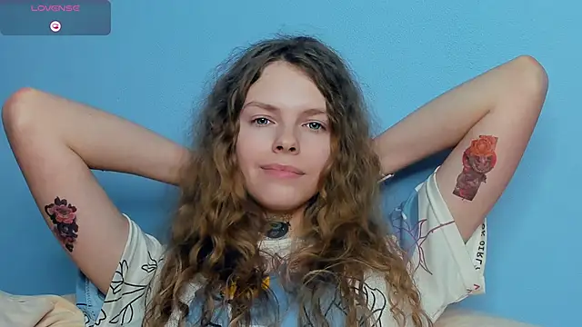 RayaNenlia Chat XXX in diretta