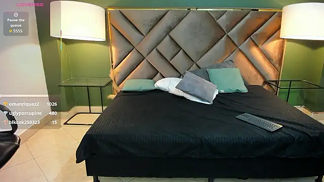 XXX chat uživo modela Kya_Wild