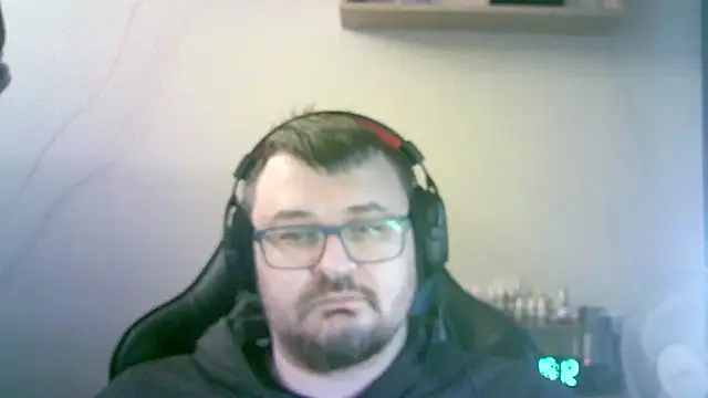 Chat XXX en directo de SirAbuser