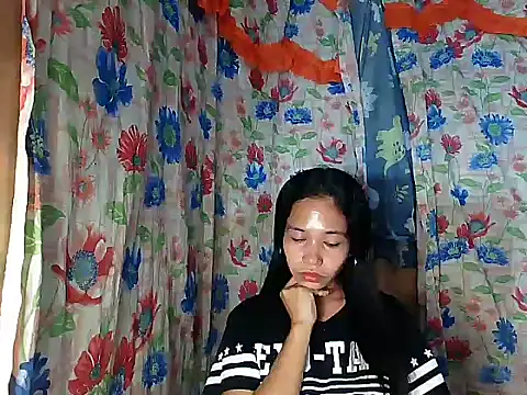 PinaySkinnyGirlのライブXXXチャット