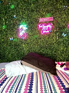 RenaThickAss' Webcam Show