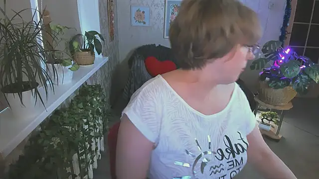 sugar_vivien Adlı Modelin Canlı XXX Sohbeti