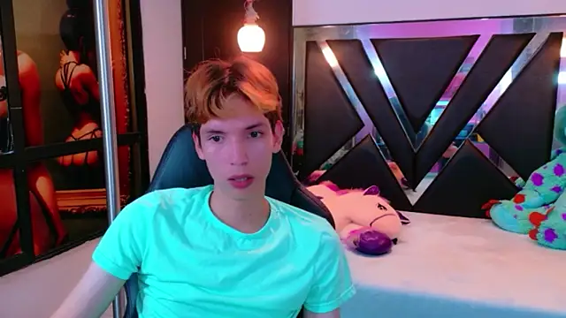 Chat +18 de park_jimin1 ao vivo