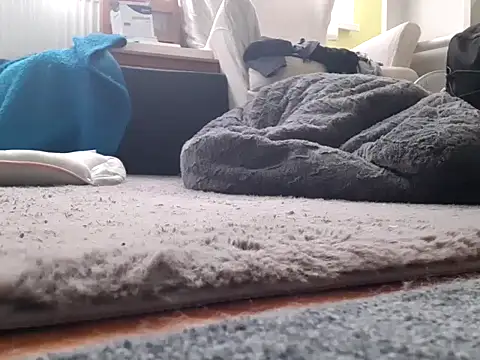 XXX chat uživo modela feathersify