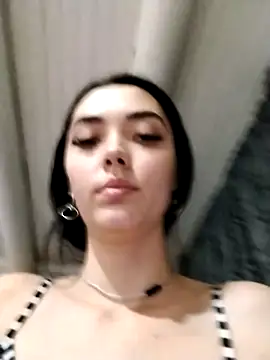 Chat XXX ao vivo de HoTMiA666