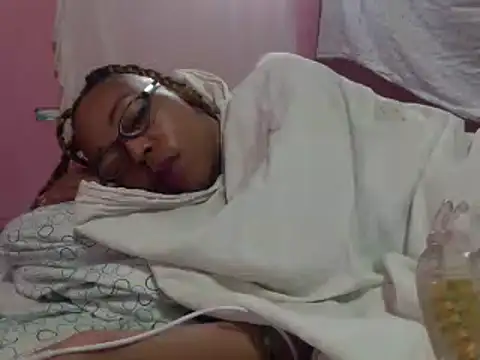 Ladyzee25 Chat XXX live