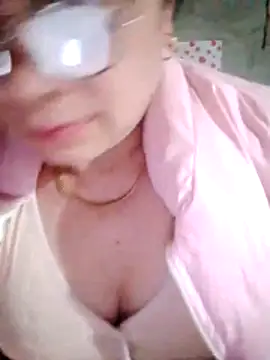 Živý XXX chat small-house123