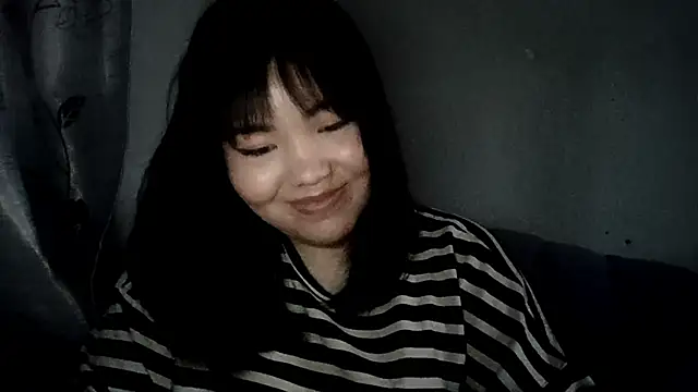 Chat +18 de MollyAsian ao vivo