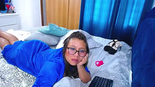 mondirty70 Live XXX-Chat