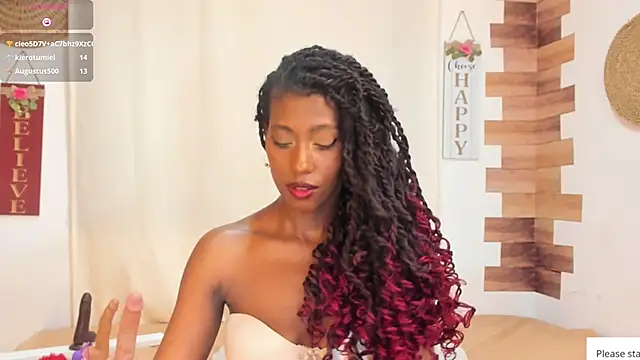 Show modela GhanimaWalter na web-kameri