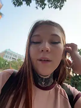 FionaMurr live XXX chat