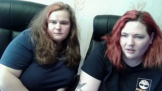 HollyXXXEva's Webcam Show