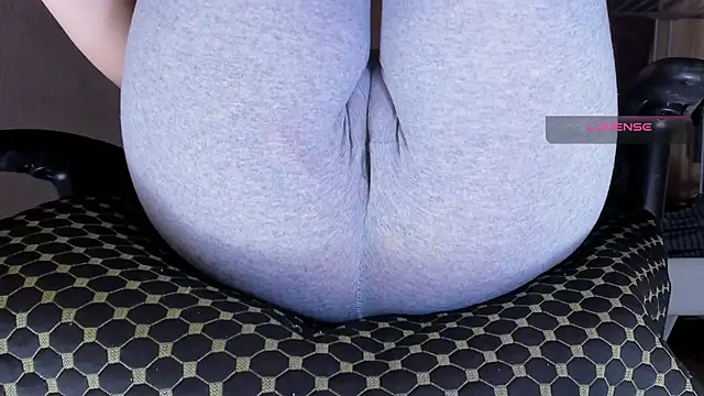 Webkamerová show Cameltoe_squirt_inPants