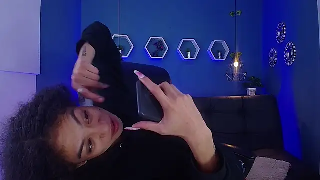 Chatroom XXX en direct de Aurora_ath