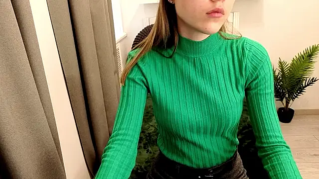 Just_L0VE_me Adlı Modelin Canlı XXX Sohbeti