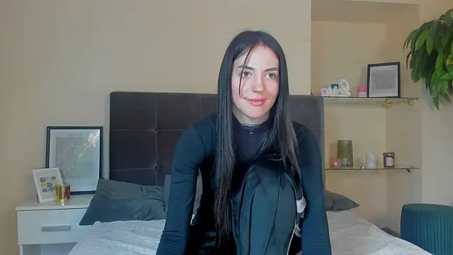 AdrianaCult's Live XXX Chat