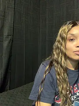 Rakiyahcharms' Webcam Show