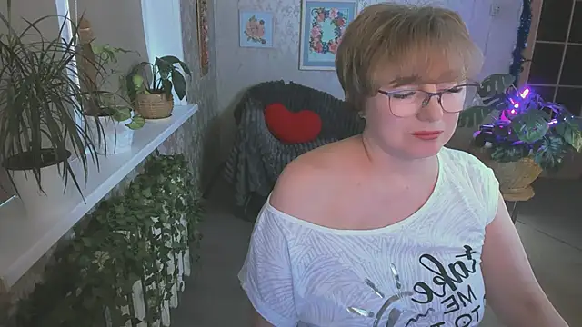 sugar_vivien élő XXX-chatje