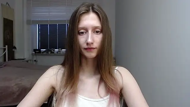 LUNA_delight Adlı Modelin Canlı XXX Sohbeti