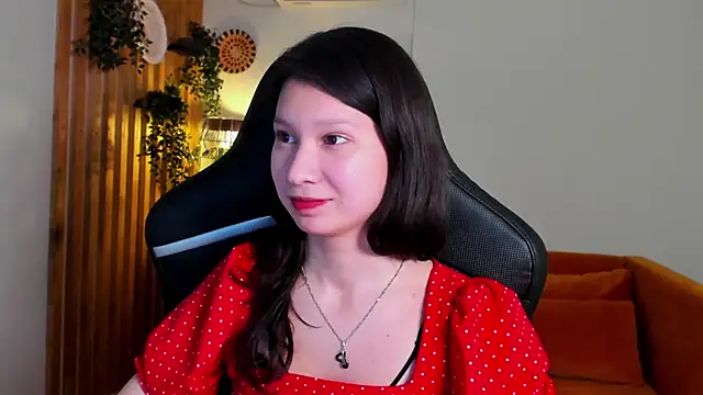 Онлайн чат XXX SaraDenars