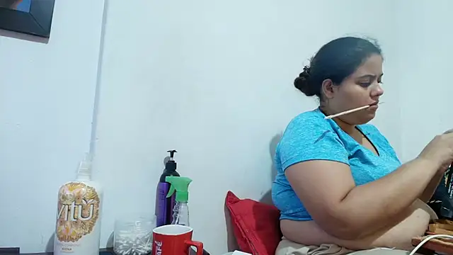 luisahot_9727 Live XXX Chat