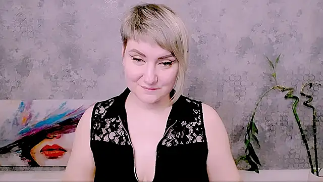 Djullia: απευθείας συνομιλία ΧΧΧ